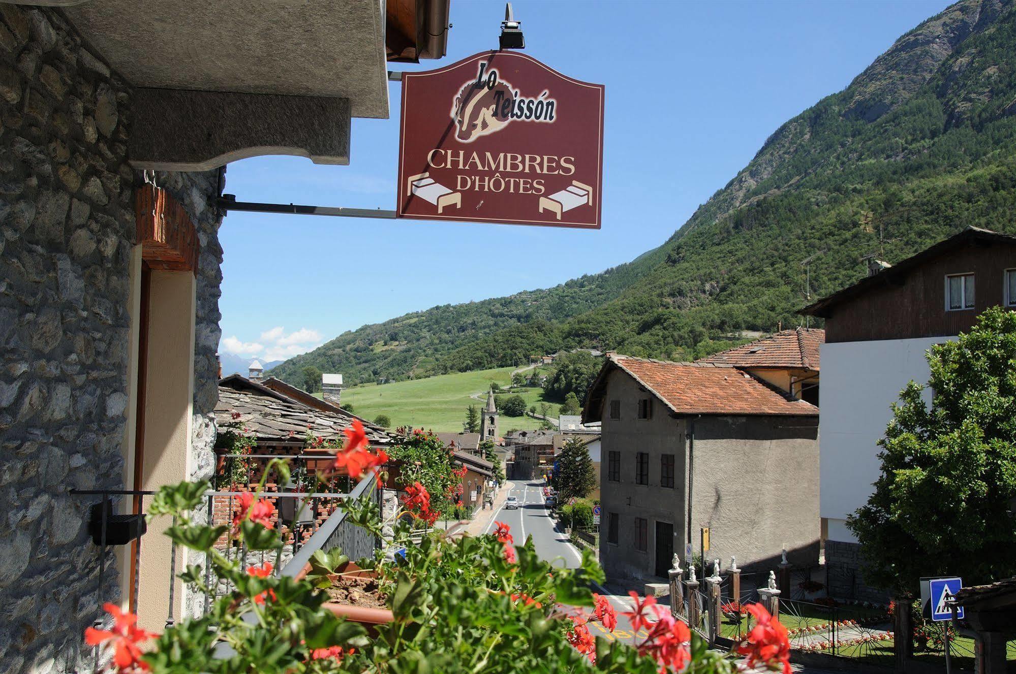 Bed & Breakfast Lo Teisson Aosta Exterior foto